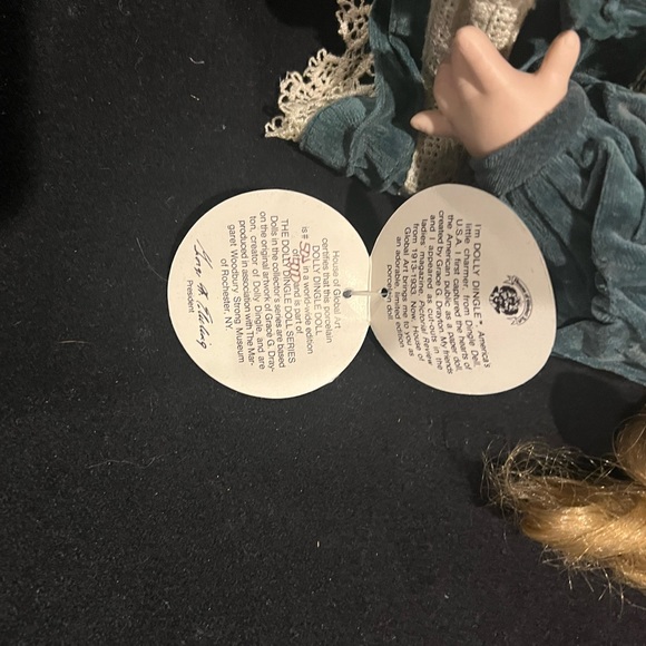 Dolly Dingle porcelain doll limited edition 1983 collectible - Picture 4 of 6